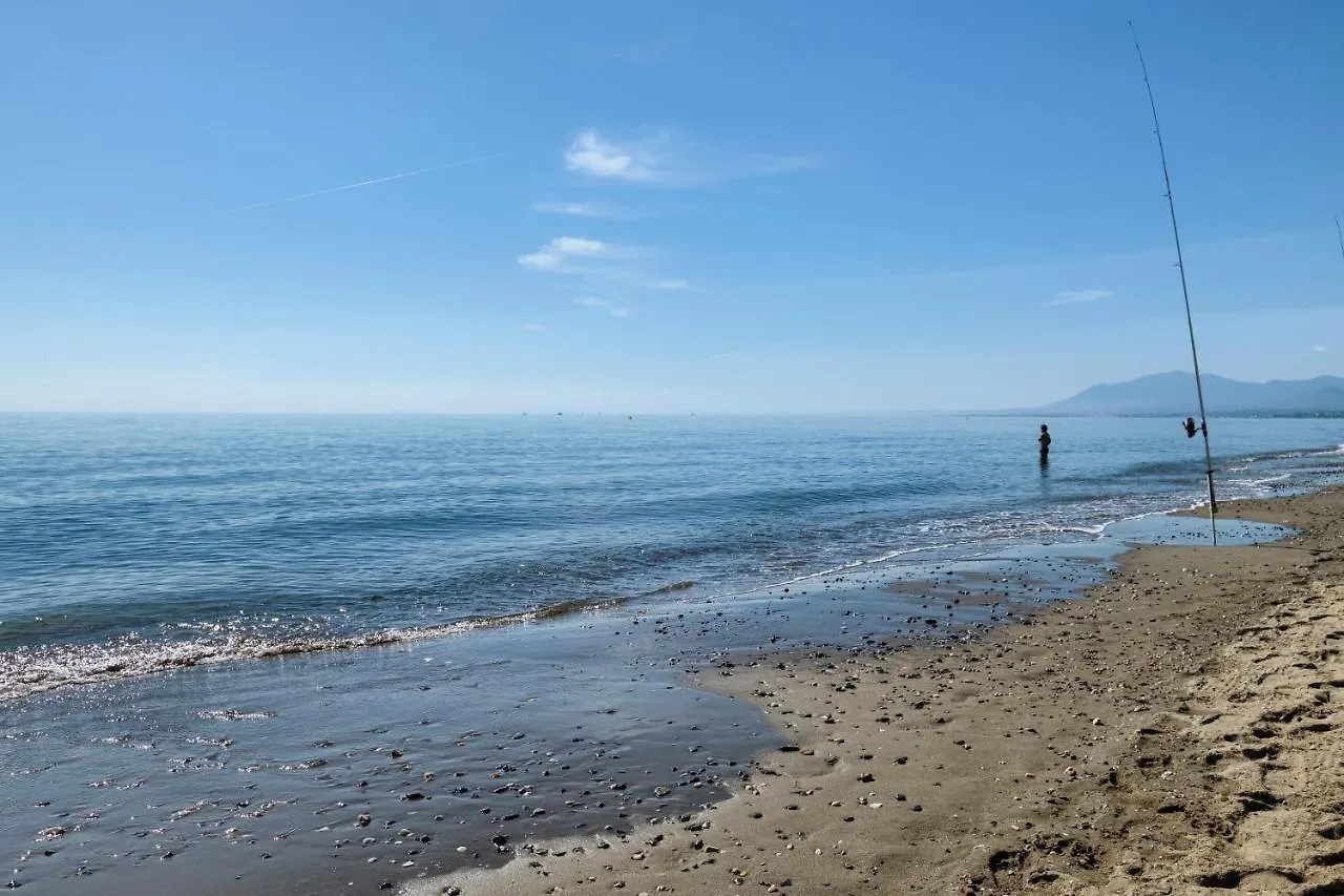 Playa Alicate, 2 Bedroom Beach Apartment Marbella Spain