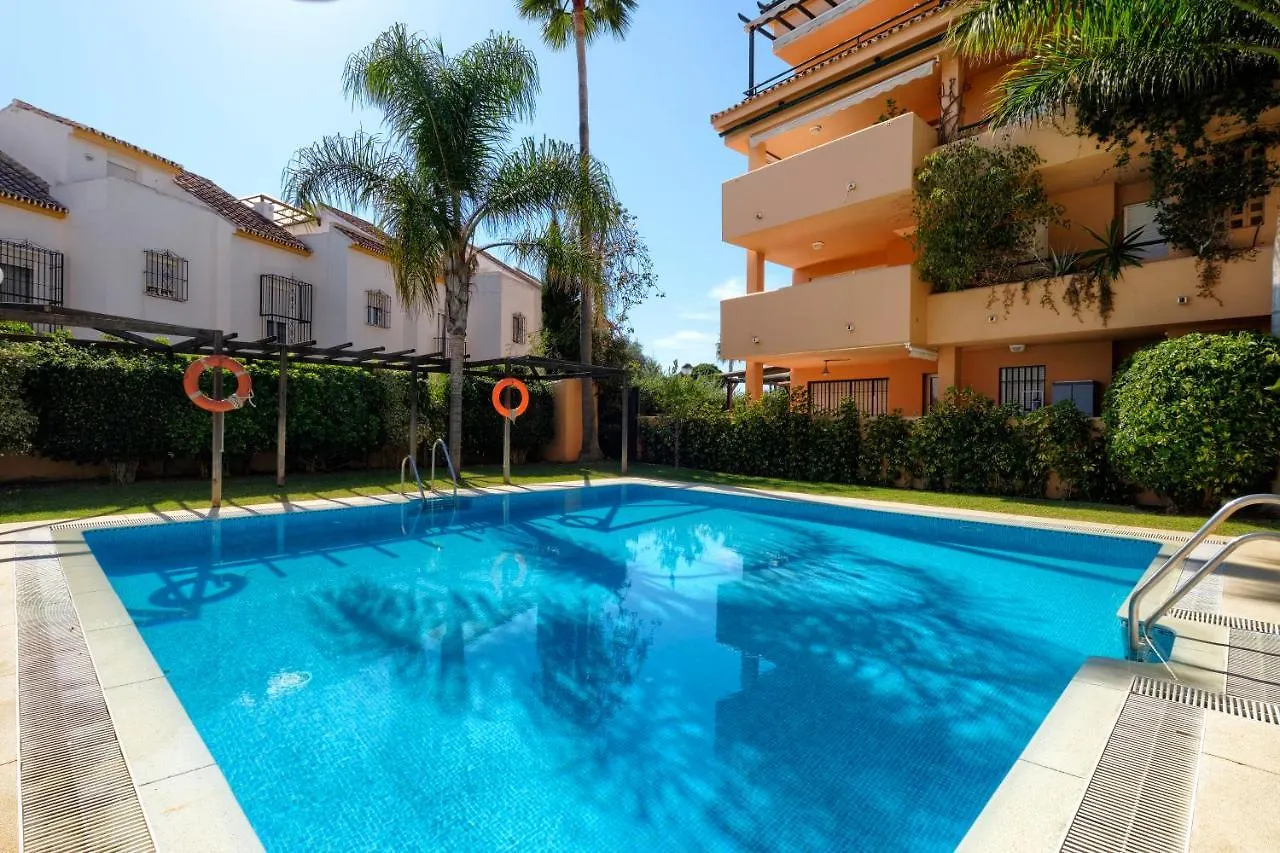 Playa Alicate, 2 Bedroom Beach Apartment Marbella