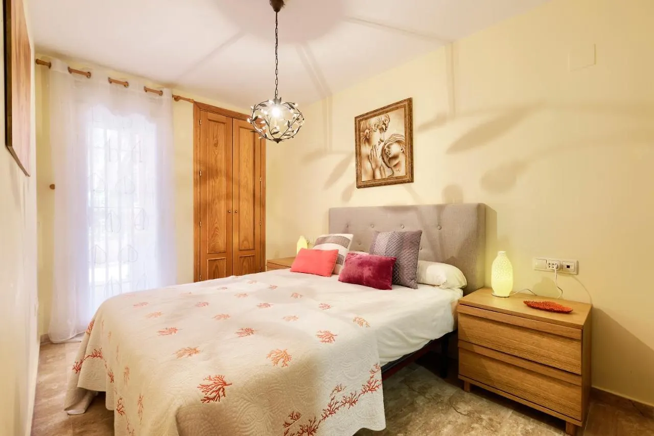 Playa Alicate, 2 Bedroom Beach Apartment Marbella